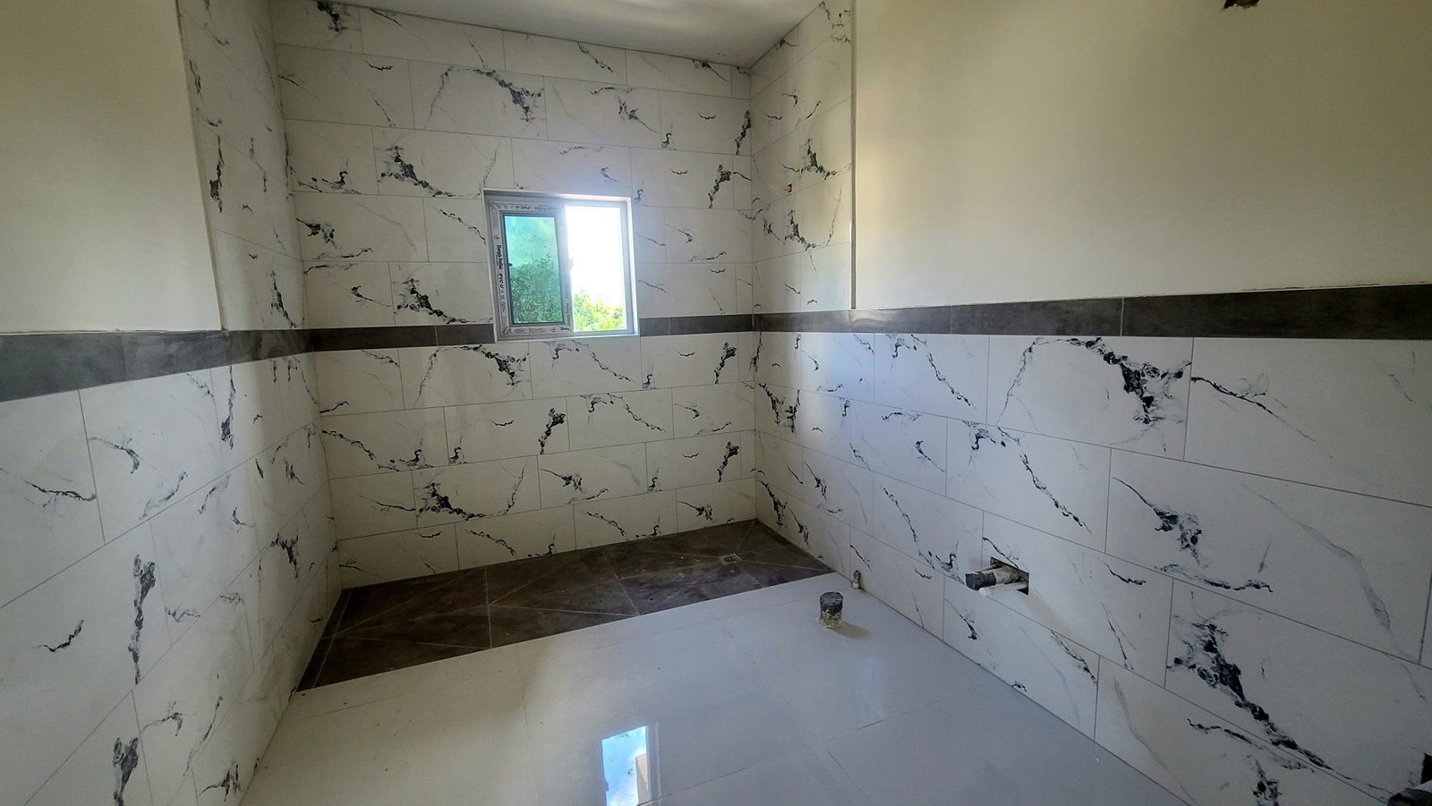 Eighth image of 10 Merrivale Avenue in Kingston 10, St. Andrew, Jamaica - property is For Sale