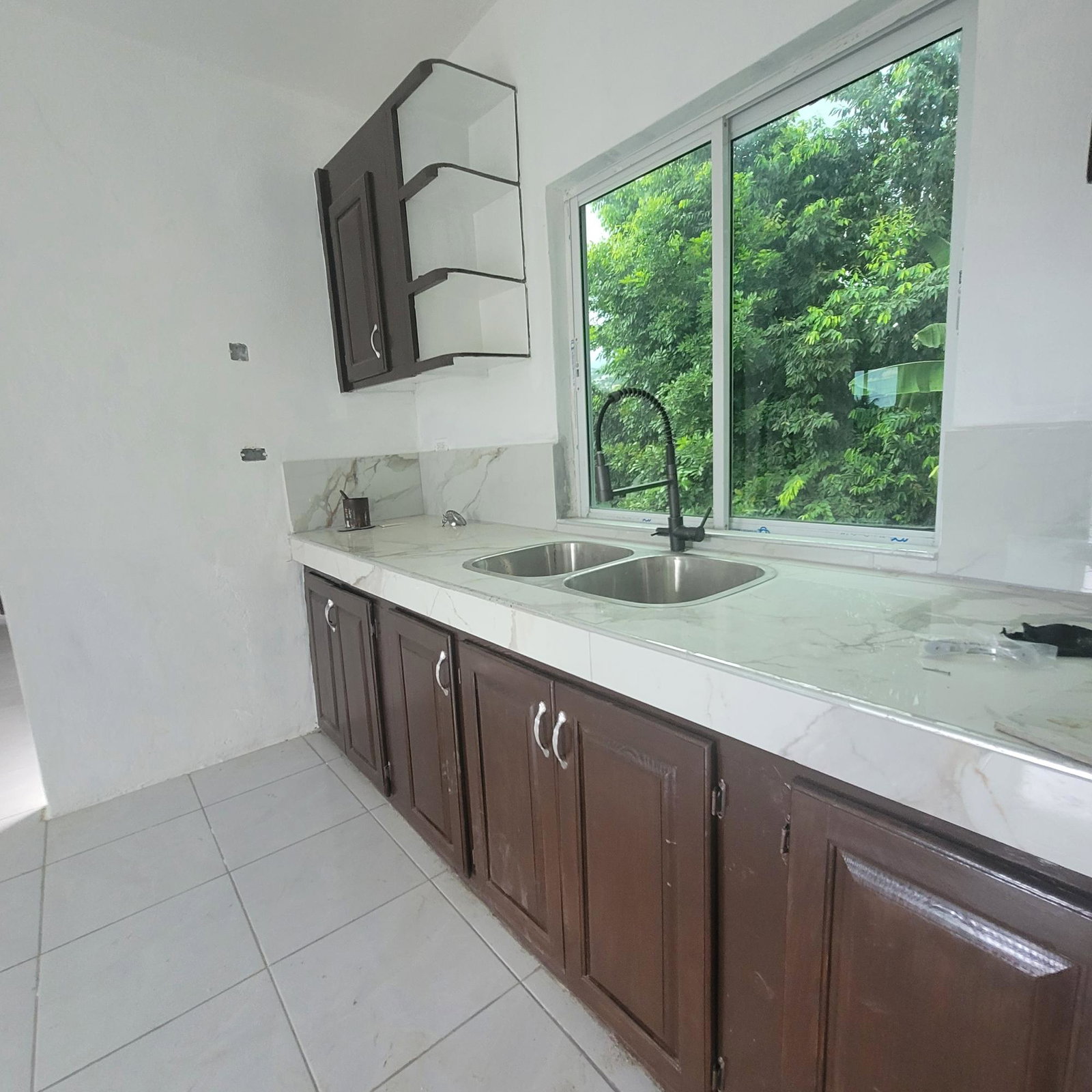 Second image of 8 Burbank Avenue, Havenda in Kingston 19, St. Andrew, Jamaica - property is For Rent