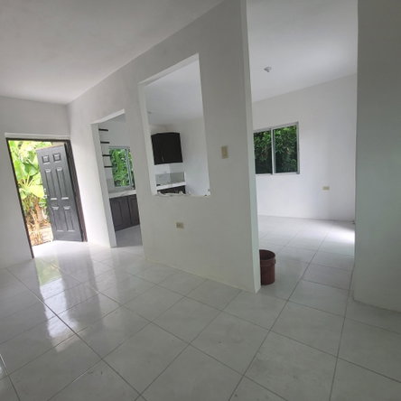 Fifth image of 8 Burbank Avenue, Havenda in Kingston 19, St. Andrew, Jamaica - property is For Rent