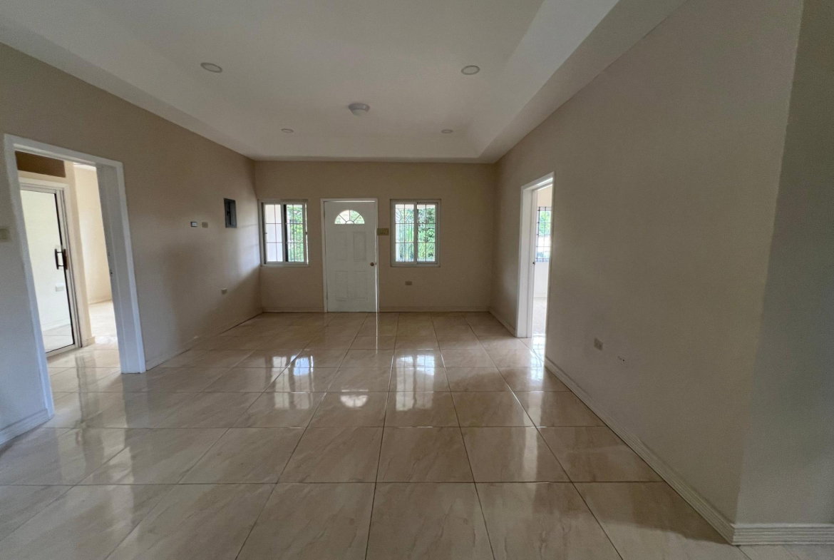 Thirteenth image of 15a Benbow Crest, Kgn 20 in Kingston 20, St. Andrew, Jamaica - property is For Rent