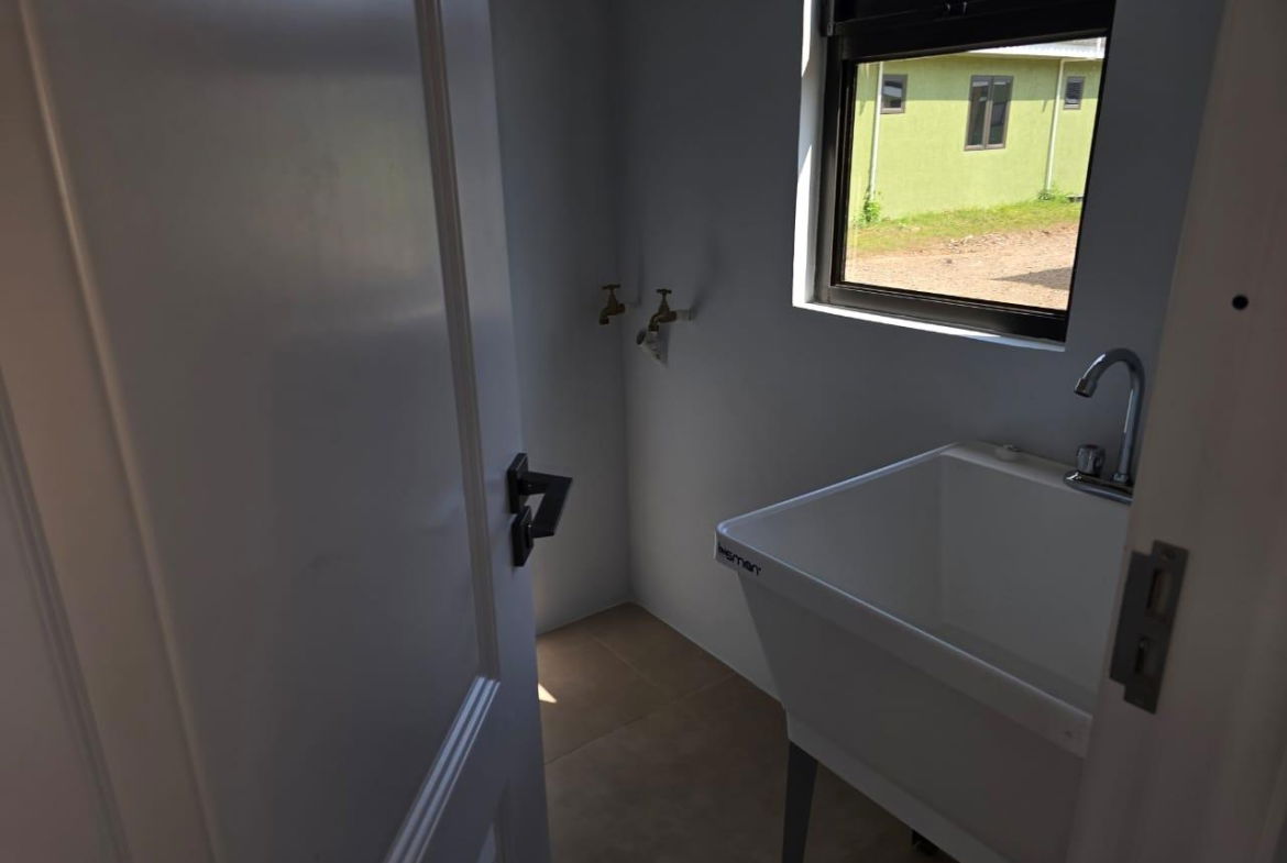 Ninth image of Bernard Lodge Portmore in Bernard Lodge, St. Catherine, Jamaica - property is For Rent