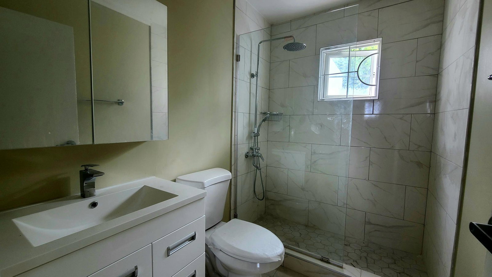 Ninth image of 397- Long Mountain Countryclub in Kingston 6, St. Andrew, Jamaica - property is For Rent