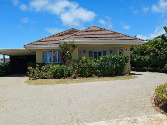 First image of 780- The Crest, Richmond in Richmond, St. Ann, Jamaica - property is For Rent