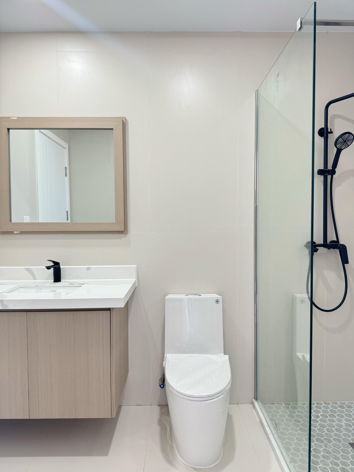 Eleventh image of 239- Oak Estate in Greater Portmore, St. Catherine, Jamaica - property is For Rent