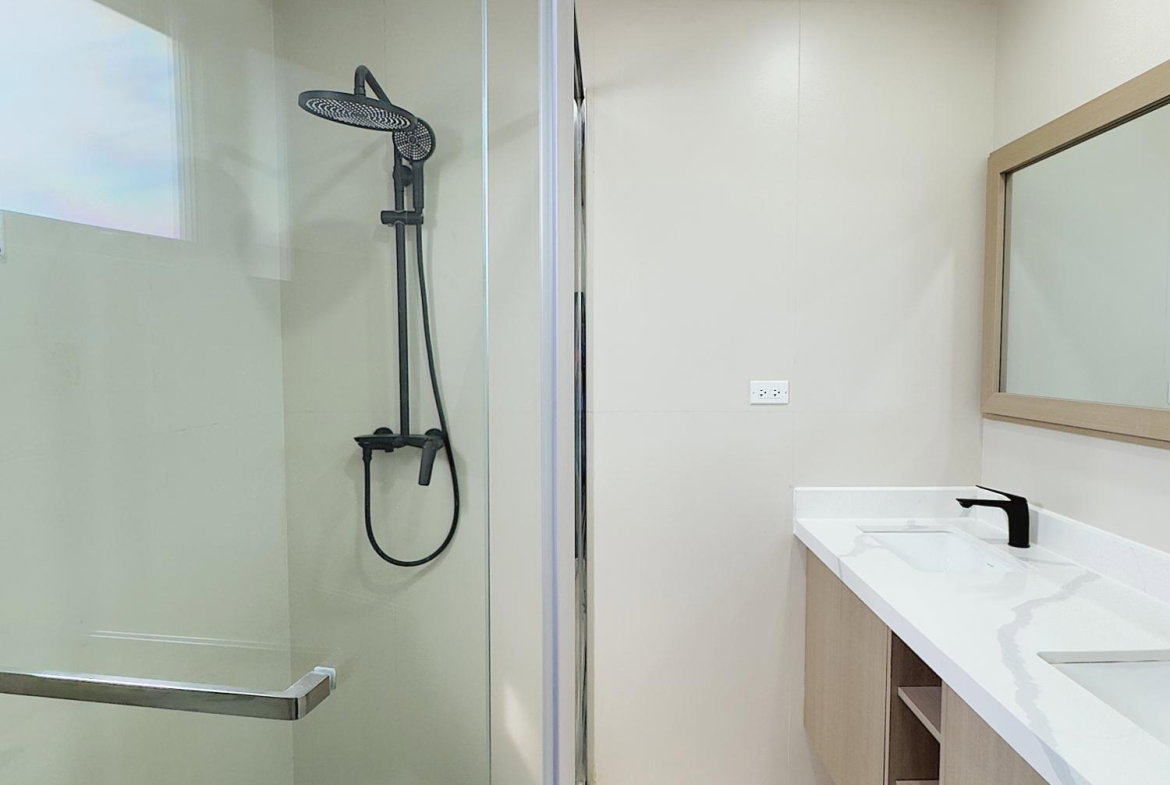 Ninth image of 239- Oak Estate in Greater Portmore, St. Catherine, Jamaica - property is For Rent