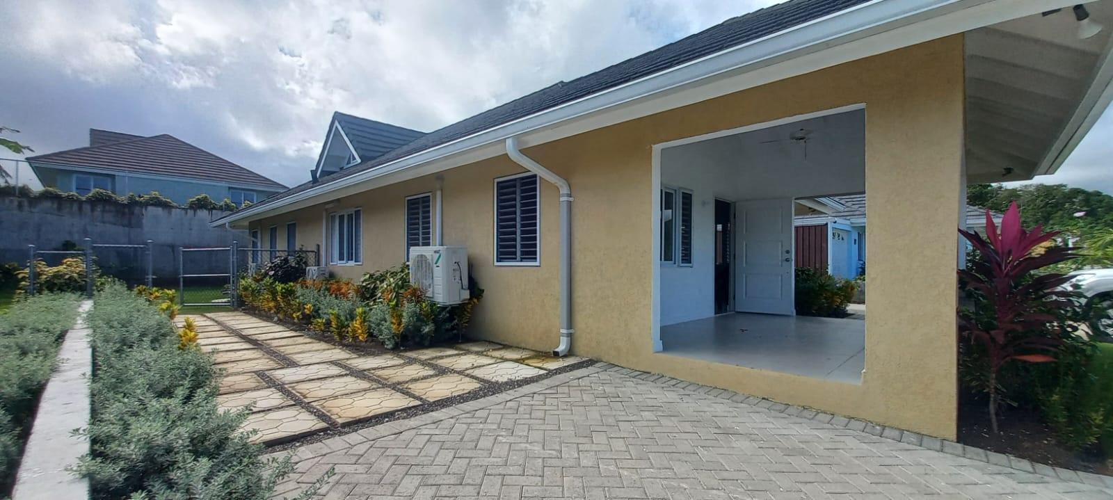 Thirteenth image of 947 The Crest in Richmond, St. Ann, Jamaica - property is For Rent