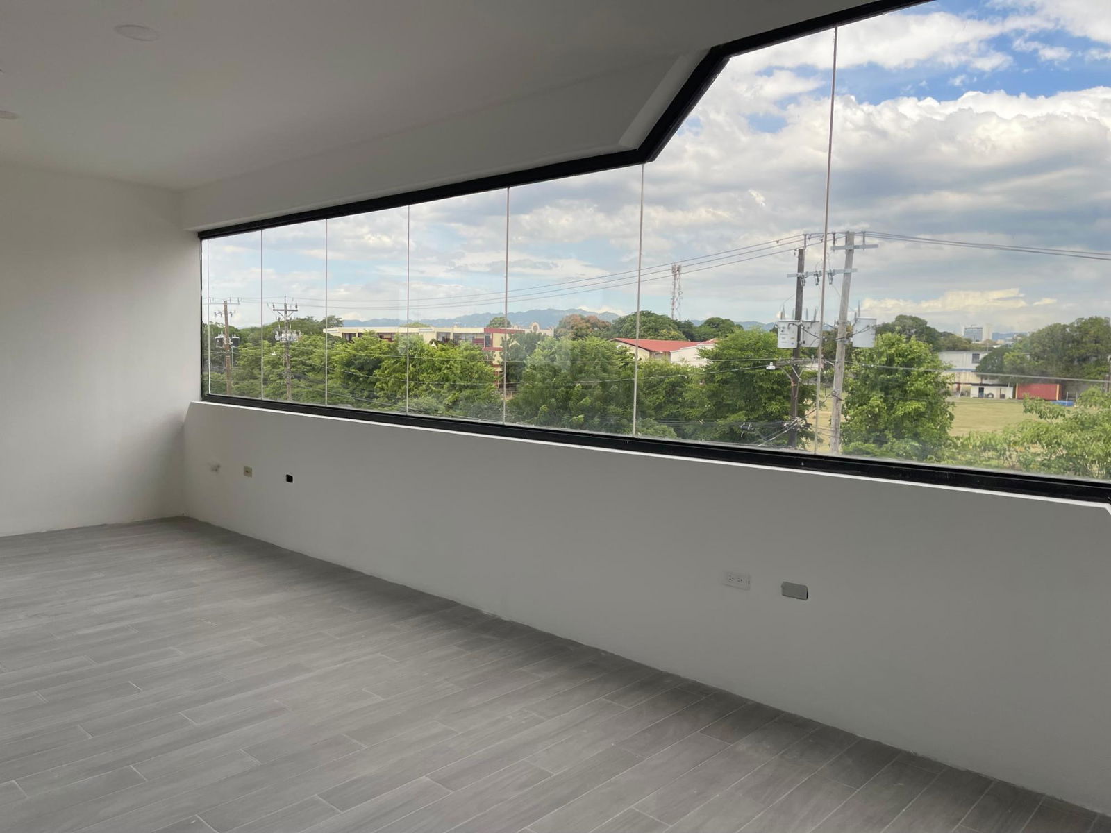 Sixth image of 209-111/2 - 15 Connolley Avenue in Kingston 5, St. Andrew, Jamaica - property is For Rent