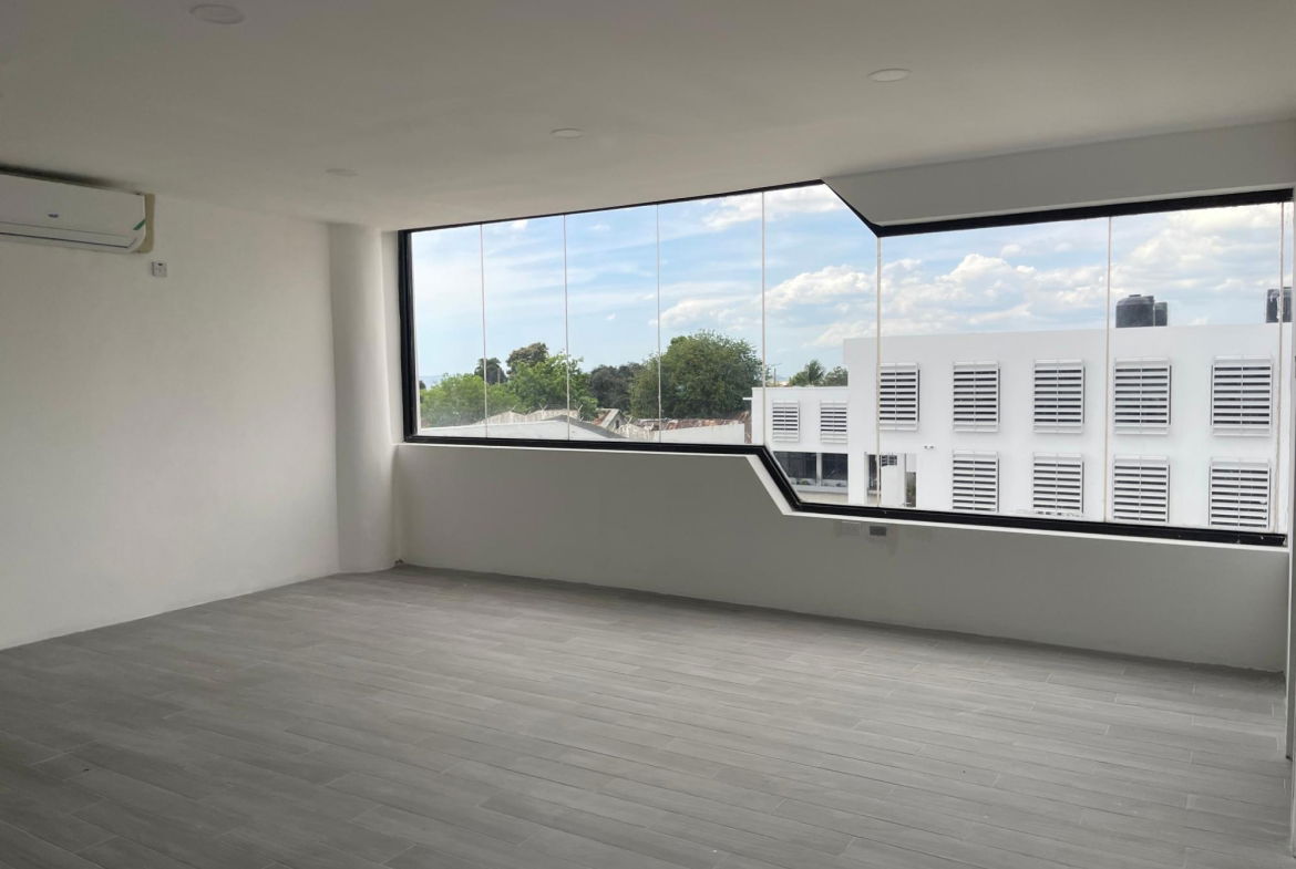 Eighth image of 209-111/2 - 15 Connolley Avenue in Kingston 5, St. Andrew, Jamaica - property is For Rent