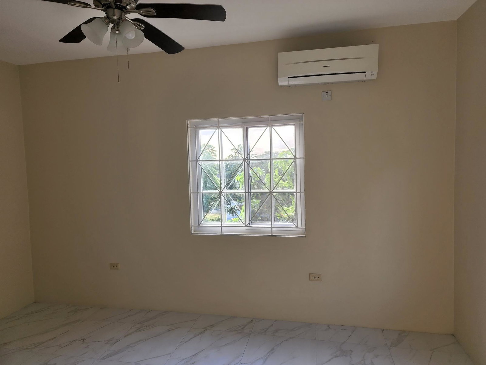Tenth image of 41 Forsythe Drive in Kingston 6, St. Andrew, Jamaica - property is For Rent