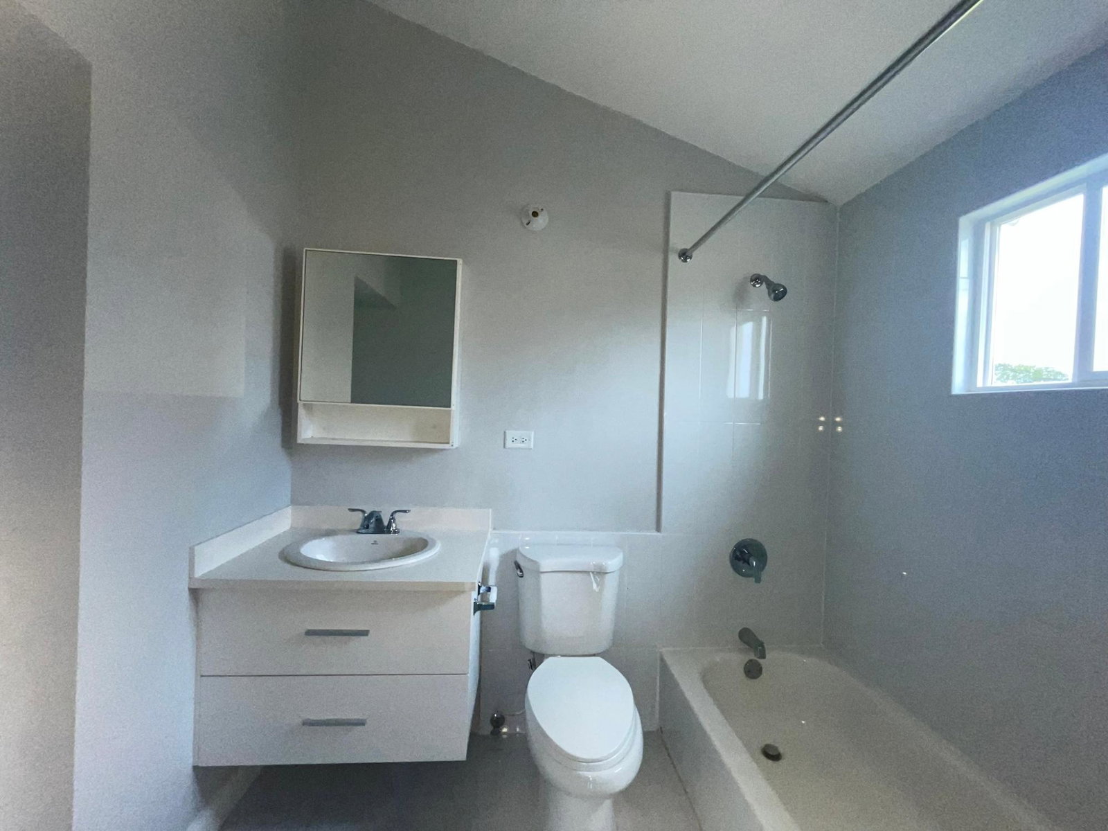 Fifth image of 17-383 Rosewood Avenue in Old Harbour, St. Catherine, Jamaica - property is For Rent