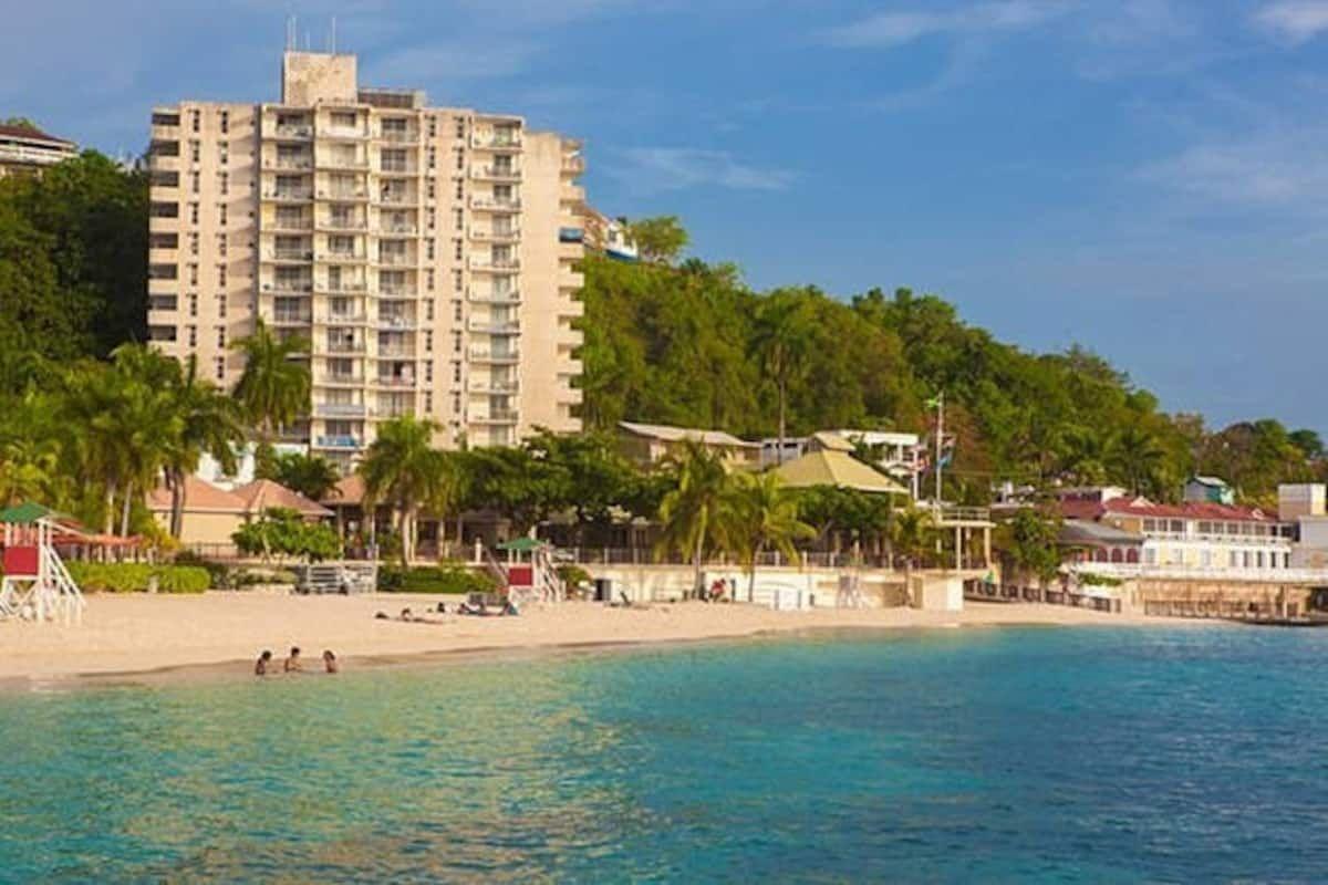 First image of 1007- 11 Queens Dr, St. James in Montego Bay, St. James, Jamaica - property is For Sale