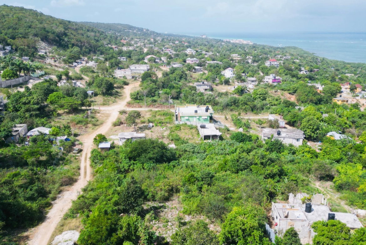 Eleventh image of 1568 Barrett Hall, Greenwood in BARRETT TOWN, St. James, Jamaica - property is For Sale