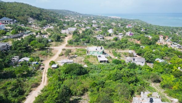 Thirteenth image of 1568 Barrett Hall, Greenwood in BARRETT TOWN, St. James, Jamaica - property is For Sale