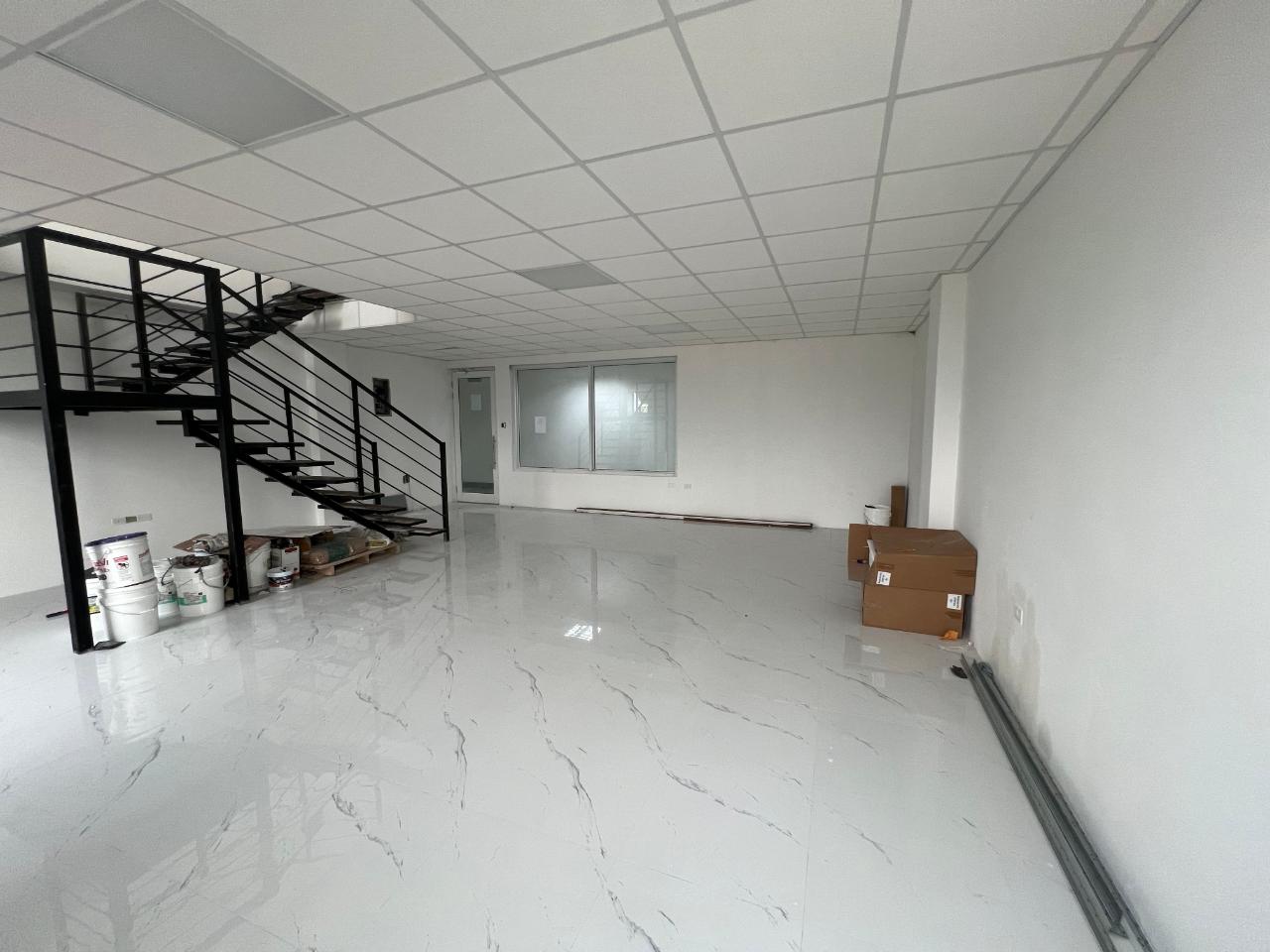 Seventh image of 402-218 Mountain View Ave, Kgn 6 in Kingston 6, St. Andrew, Jamaica - property is For Rent