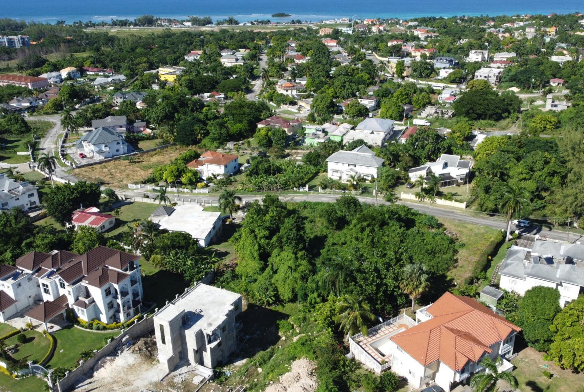 Fourteenth image of 412 Torada Heights in Ironshore, St. James, Jamaica - property is For Sale