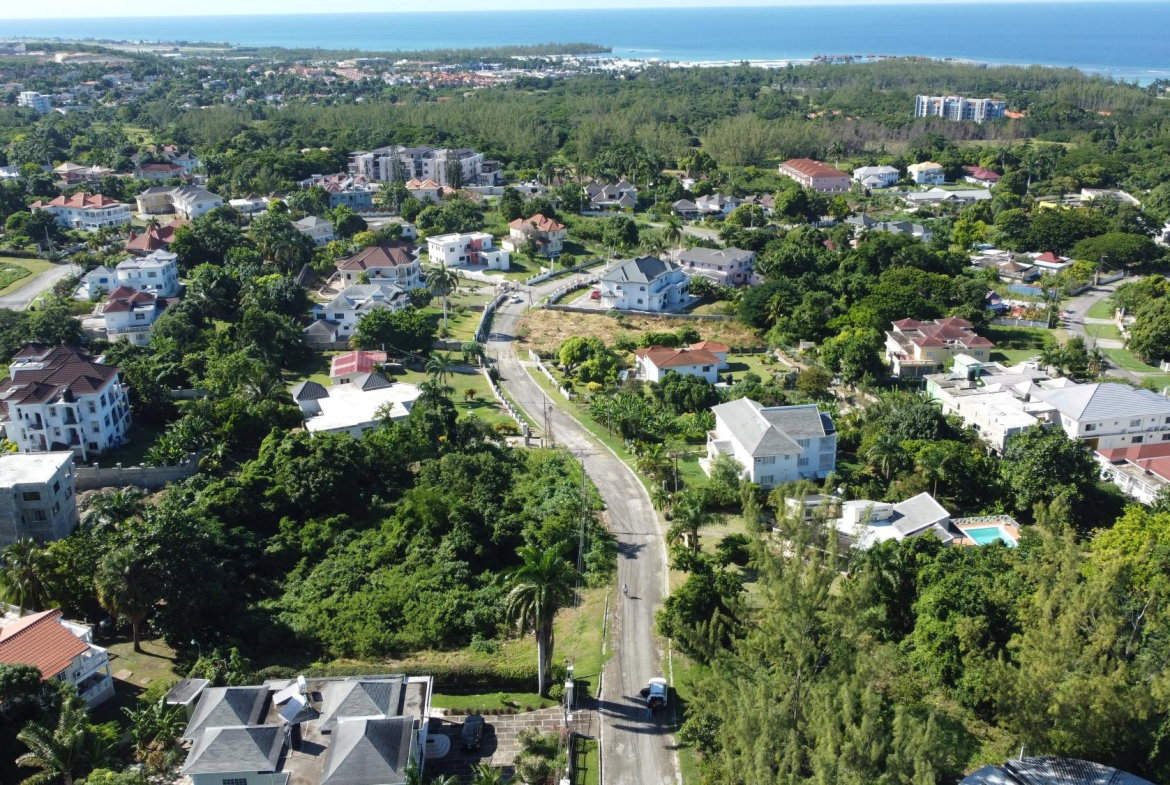 Fifteenth image of 412 Torada Heights in Ironshore, St. James, Jamaica - property is For Sale