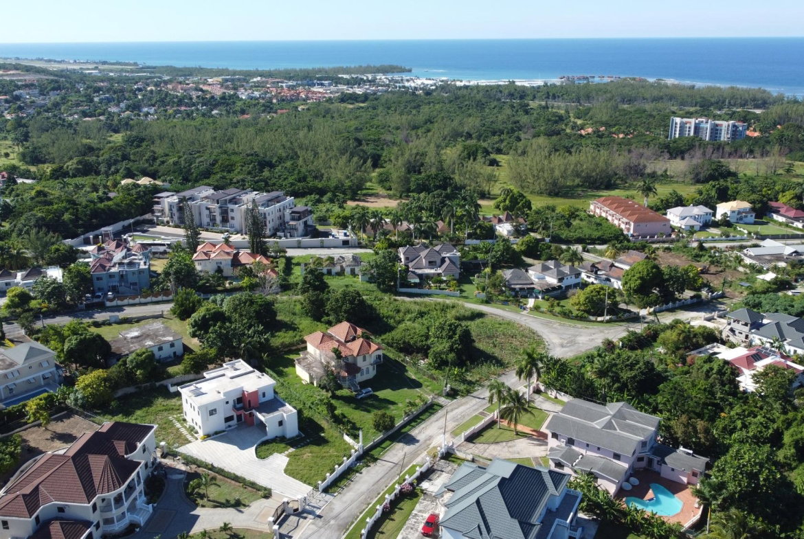 Eighteenth image of 412 Torada Heights in Ironshore, St. James, Jamaica - property is For Sale