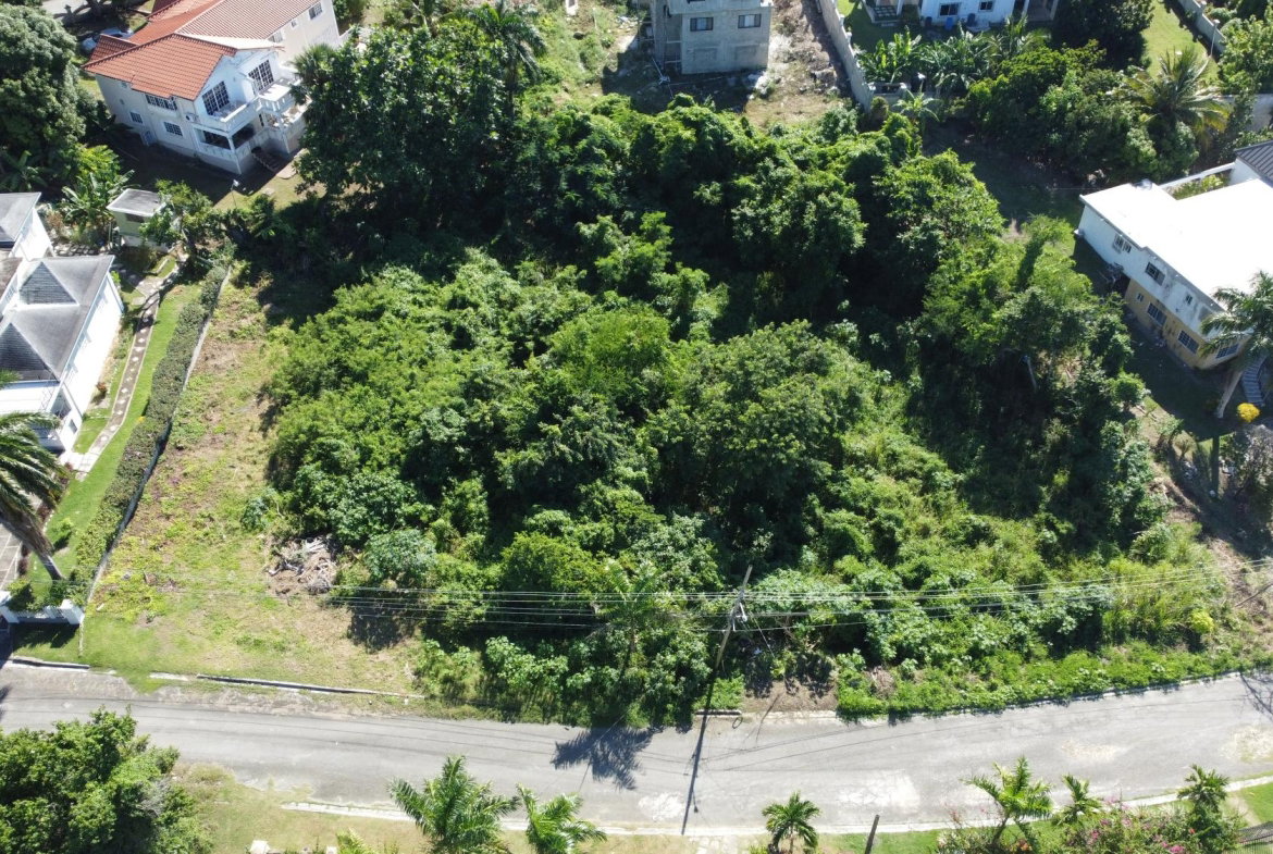 Tenth image of 412 Torada Heights in Ironshore, St. James, Jamaica - property is For Sale
