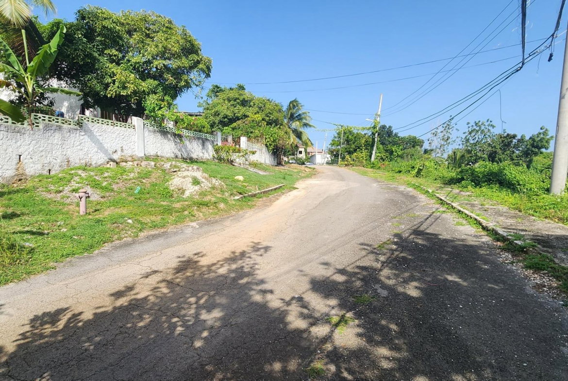Fourteenth image of 253 Pasture Drive in Porto Bello, St. James, Jamaica - property is For Sale