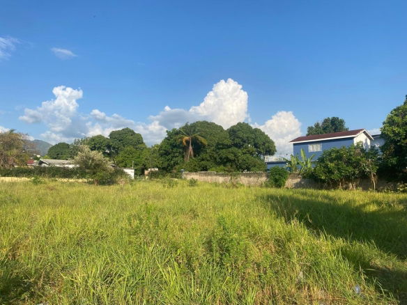 First image of 15 Swallowfield Drive in Havendale, St. Andrew, Jamaica - property is For Sale