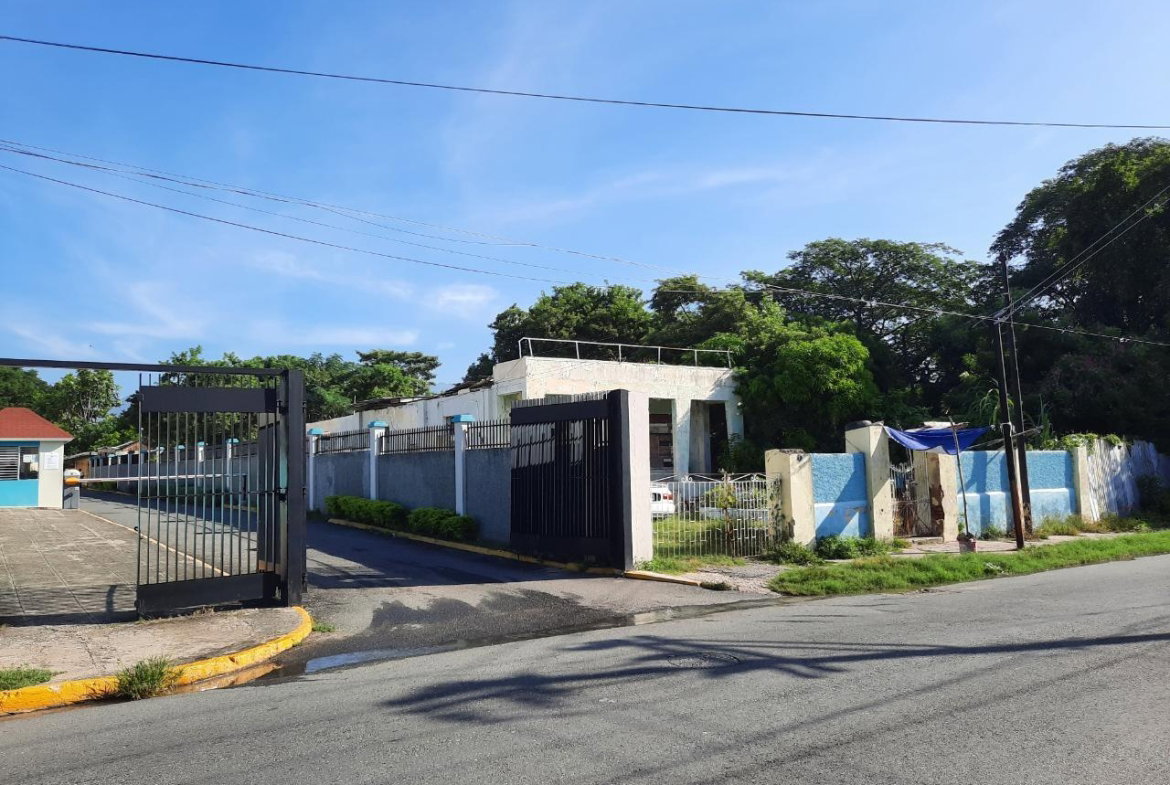 Eighth image of 1 e North Street in KINGSTON, Kingston, Jamaica - property is For Sale