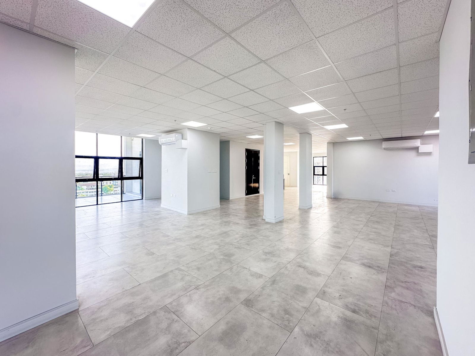 Ninth image of 31-13 Haining Road in Kingston 5, St. Andrew, Jamaica - property is For Rent