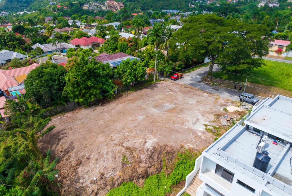 Twelfth image of 6 Parkway Avenue in Kingston 8, St. Andrew, Jamaica - property is For Sale