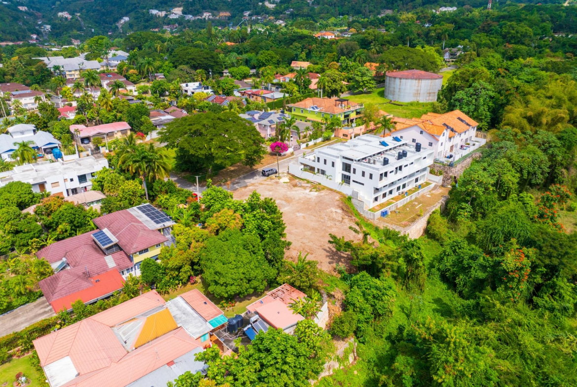 Seventh image of 6 Parkway Avenue in Kingston 8, St. Andrew, Jamaica - property is For Sale