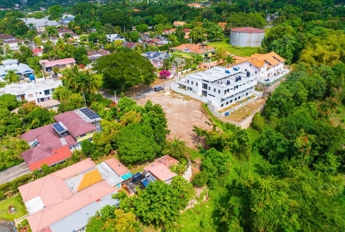 Eighth image of 6 Parkway Avenue in Kingston 8, St. Andrew, Jamaica - property is For Sale