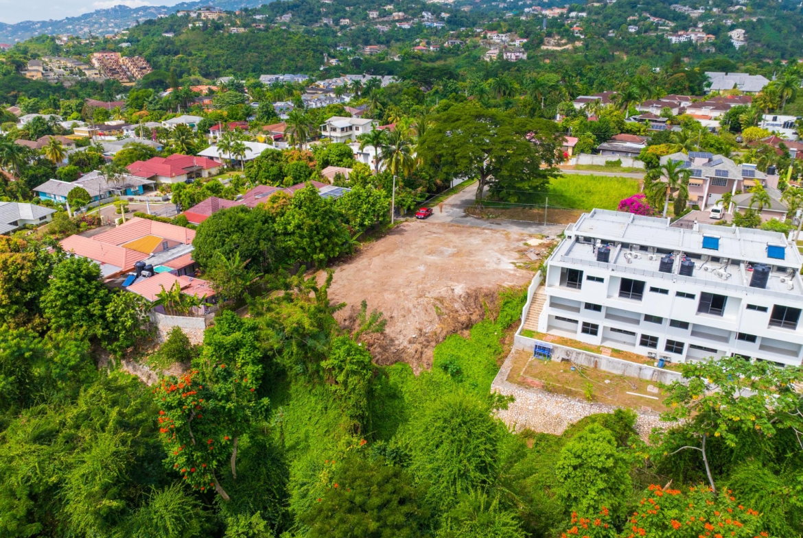 Tenth image of 6 Parkway Avenue in Kingston 8, St. Andrew, Jamaica - property is For Sale