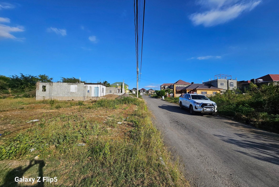 Sixteenth image of Mineral Heights Manor in May Pen, Clarendon, Jamaica - property is For Sale