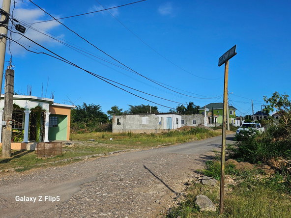 Seventeenth image of Mineral Heights Manor in May Pen, Clarendon, Jamaica - property is For Sale