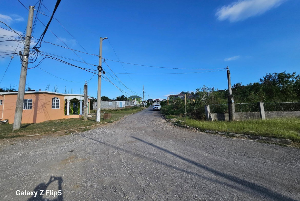 Eighteenth image of Mineral Heights Manor in May Pen, Clarendon, Jamaica - property is For Sale