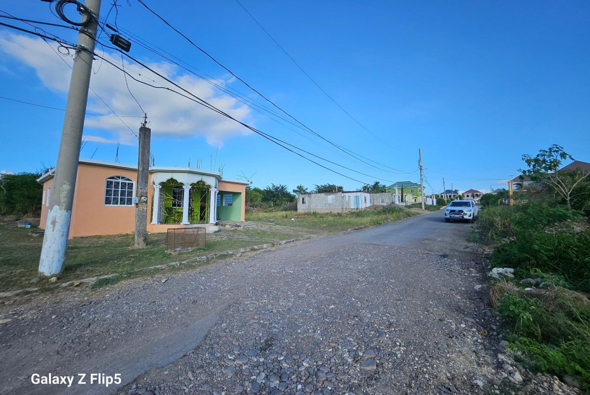 Twenty-First image of Mineral Heights Manor in May Pen, Clarendon, Jamaica - property is For Sale