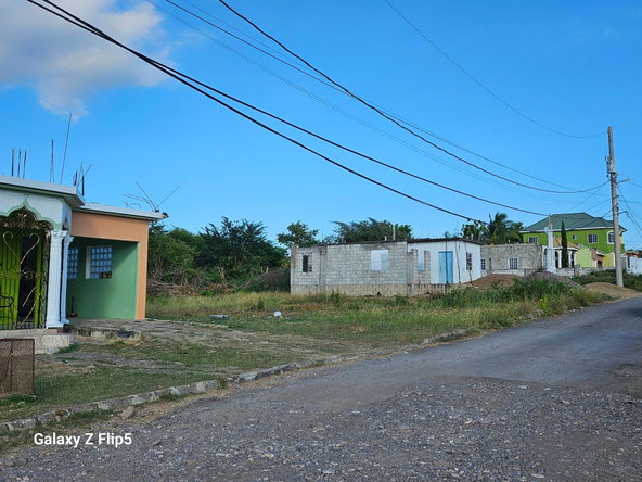 Twenty-Second image of Mineral Heights Manor in May Pen, Clarendon, Jamaica - property is For Sale