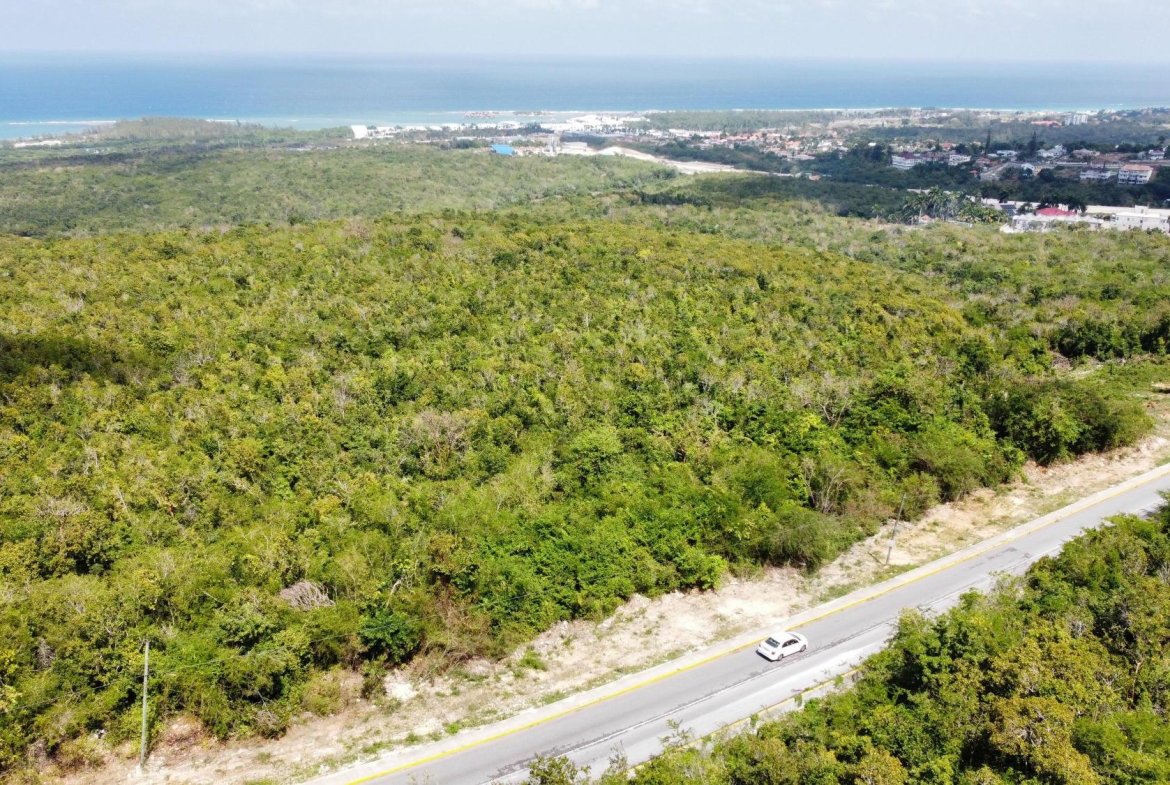 Second image of 1481- Dr. Horace Chang Blvd in Ironshore, St. James, Jamaica - property is For Sale