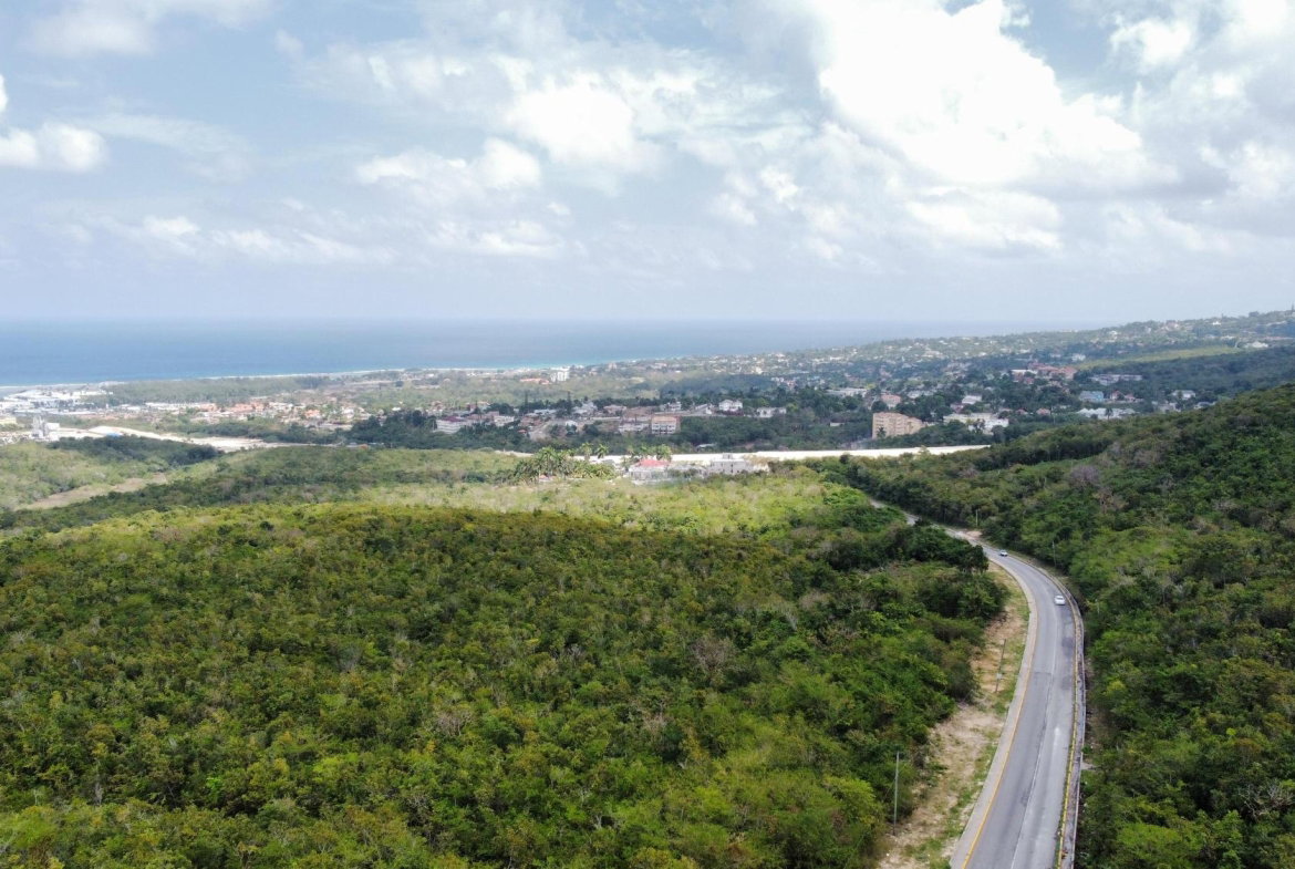 Seventh image of 1481- Dr. Horace Chang Blvd in Ironshore, St. James, Jamaica - property is For Sale