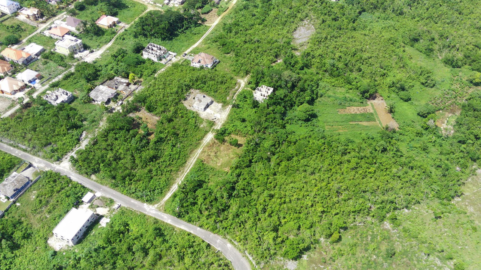 Seventh image of 193 Olive Park in Santa Cruz, St. Elizabeth, Jamaica - property is For Sale