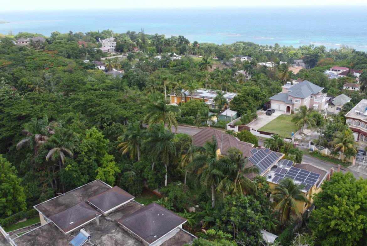 Sixth image of Unity Hall in Unity Hall, St. James, Jamaica - property is For Sale