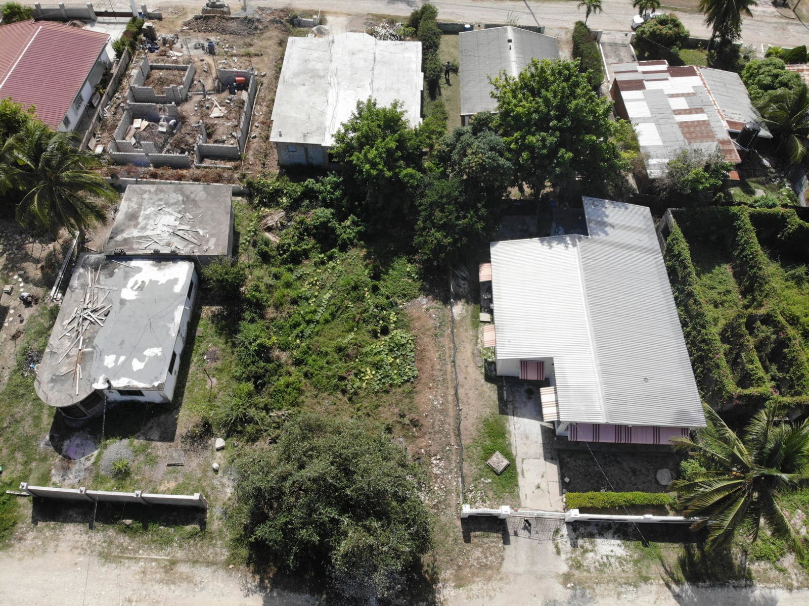 Fourth image of 9 Guildford in Sydenham, St. Catherine, Jamaica - property is For Sale
