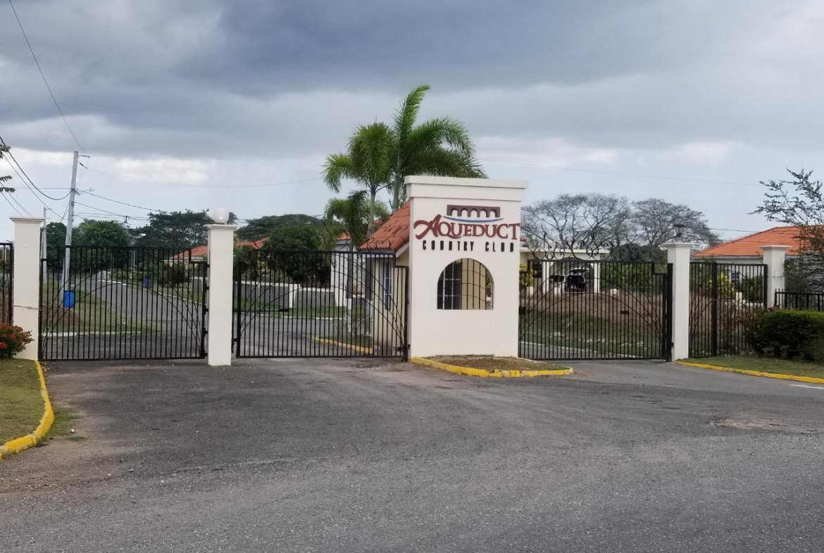 Fourth image of Aqueduct Country Club, bu in Bushy Park, St. Catherine, Jamaica - property is For Sale