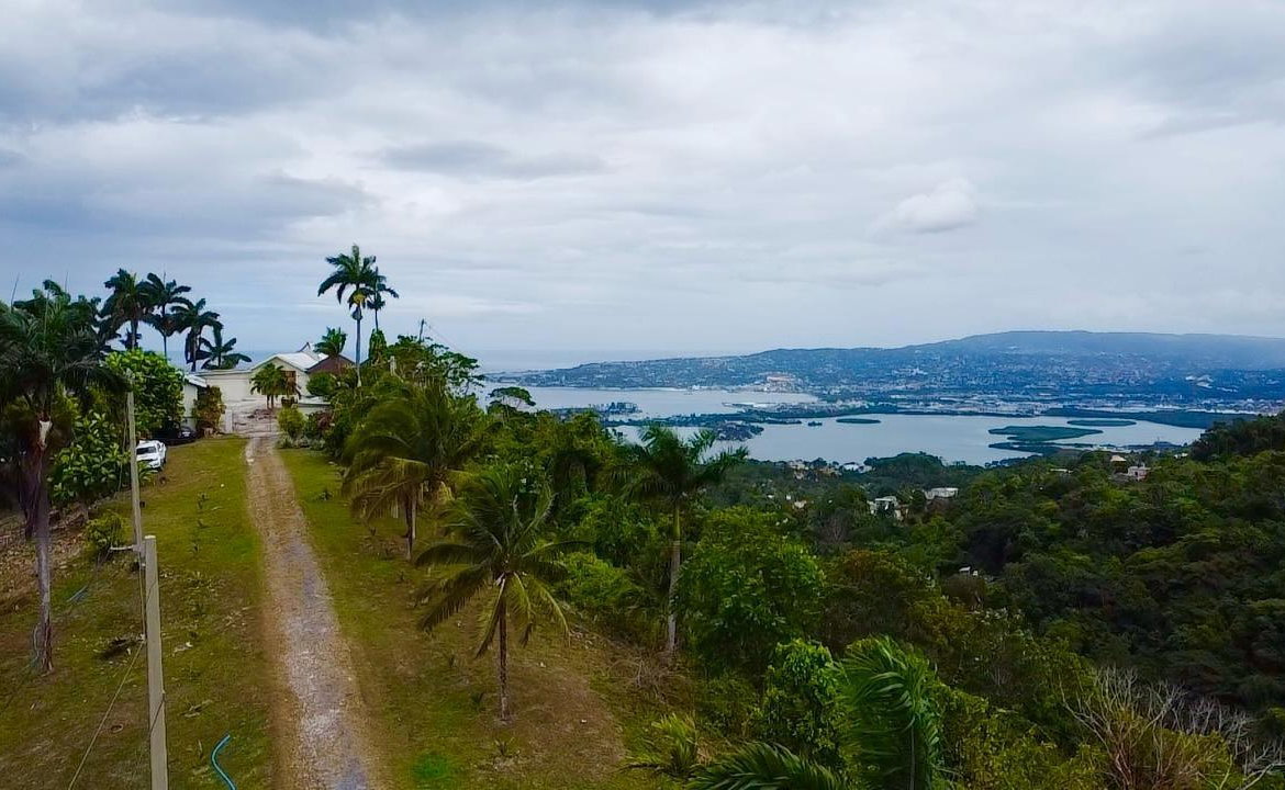 Seventh image of Spring Gardens, Reading in Reading, St. James, Jamaica - property is For Sale