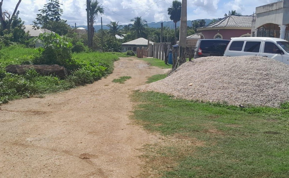 Seventh image of Harmony Lane, Santa Cruz in Santa Cruz, St. Elizabeth, Jamaica - property is For Sale