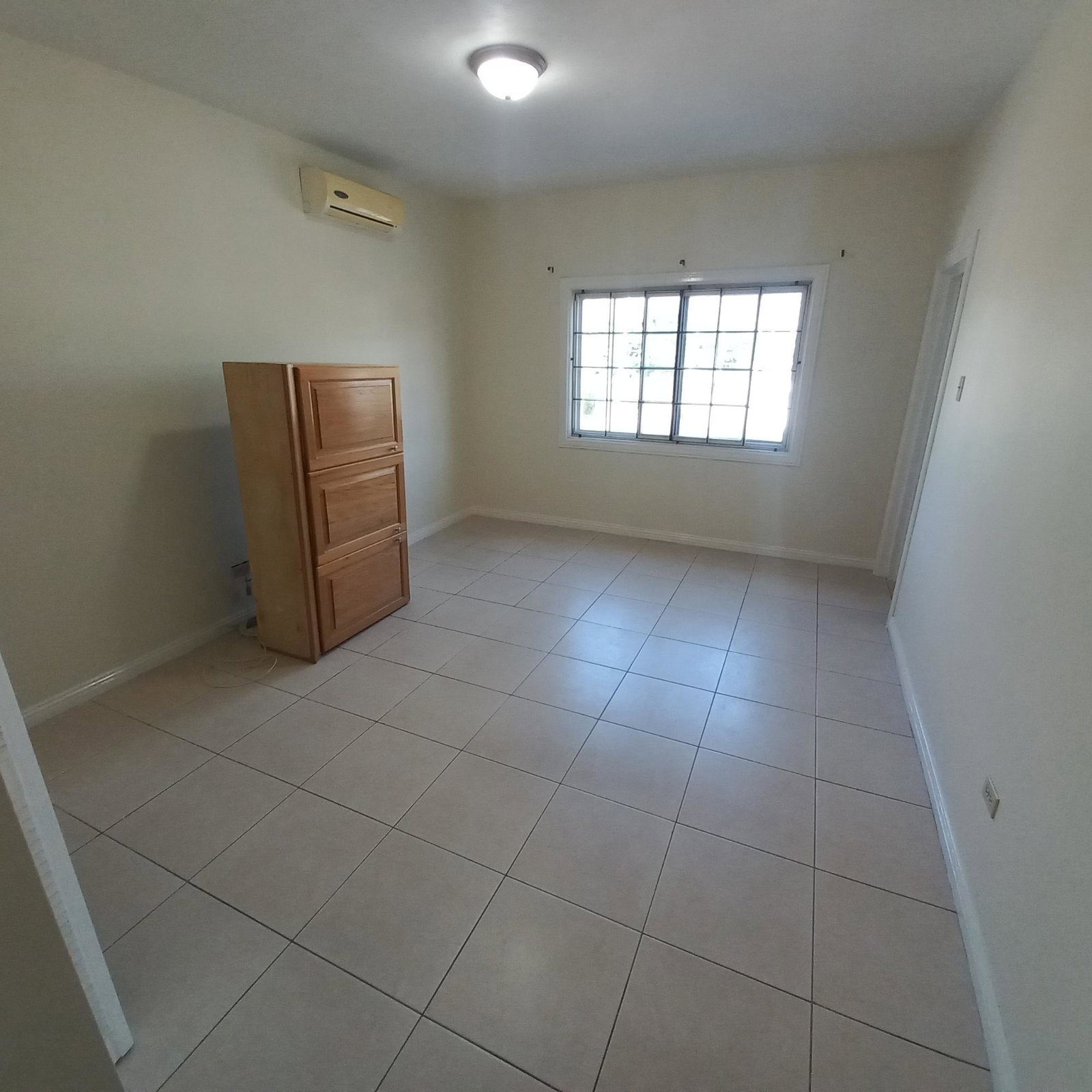 Tenth image of C5-11a East Avenue in Constant Spring P.O., St. Andrew, Jamaica - property is For Rent