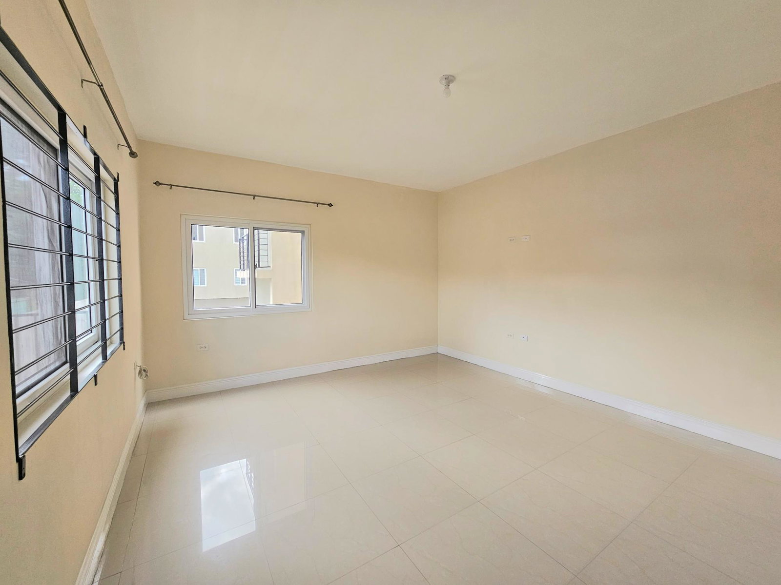 Spacious-2-Bedroom-Apartment-for-Rent-in-Kingston-8-26-Merrivale-Avenue Thirteenth image of 8-26 Merrivale Avenue in Kingston 8, St. Andrew, Jamaica - property is For Rent