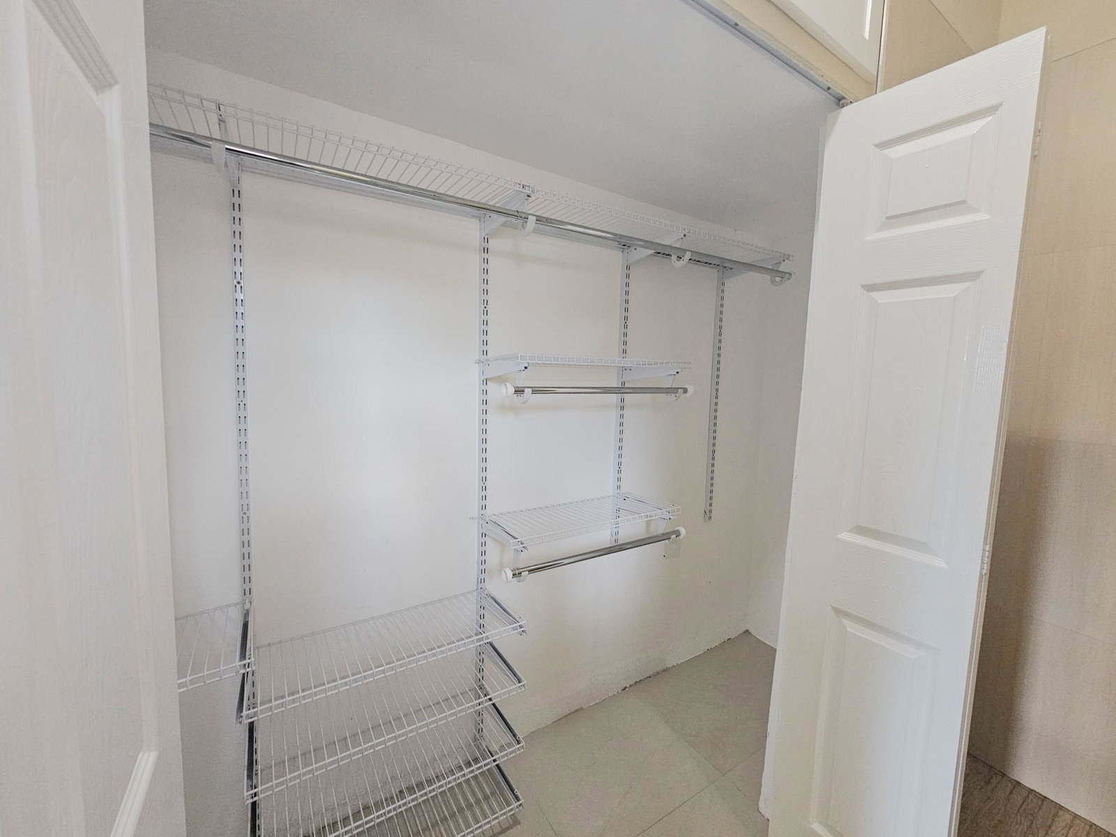Spacious-2-Bedroom-Apartment-for-Rent-in-Kingston-8-26-Merrivale-Avenue Sixteenth image of 8-26 Merrivale Avenue in Kingston 8, St. Andrew, Jamaica - property is For Rent