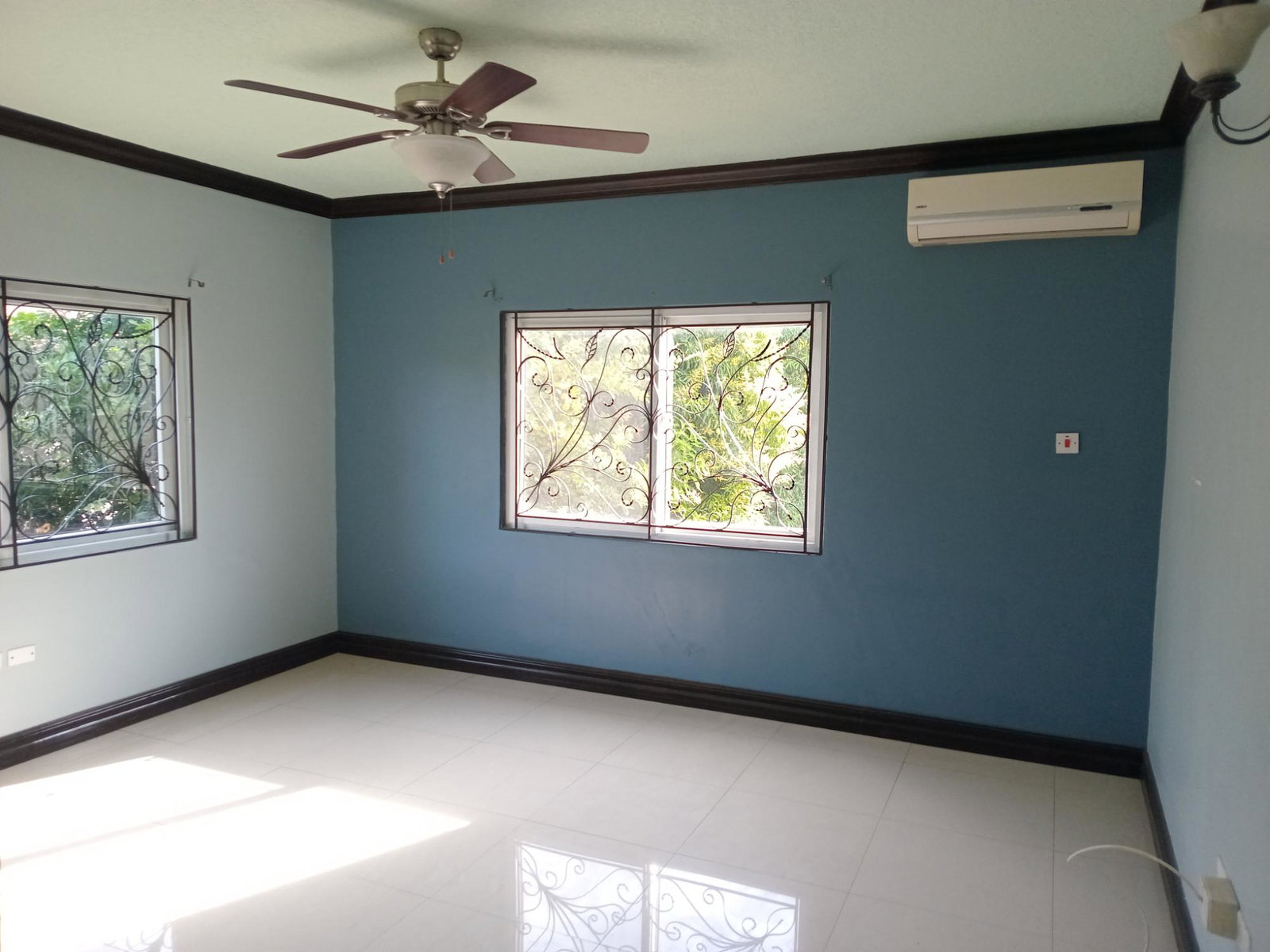 Fourth image of 10-11 Annette Crescent, Kingsto in Kingston 10, St. Andrew, Jamaica - property is For Rent