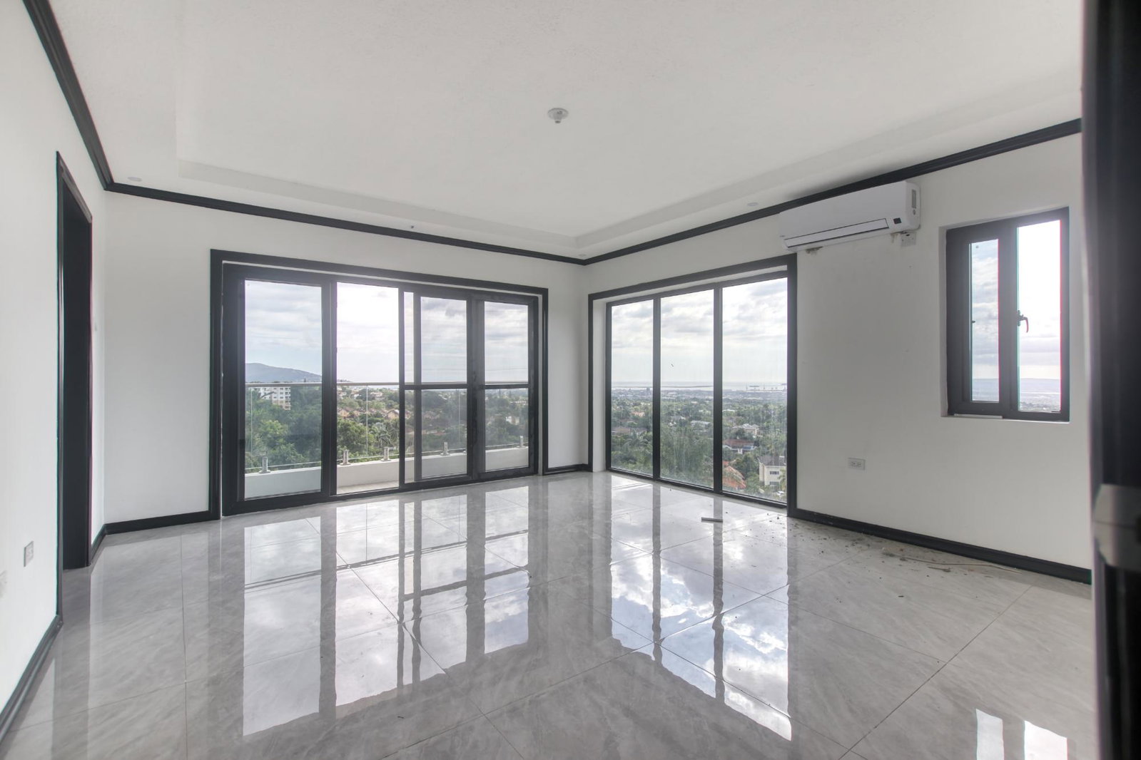 Spacious-2-Bedroom-Apartment-for-Rent-in-Norbrook-Kingston Eighth image of 19-11 Hill Road in Kingston 8, St. Andrew, Jamaica - property is For Rent