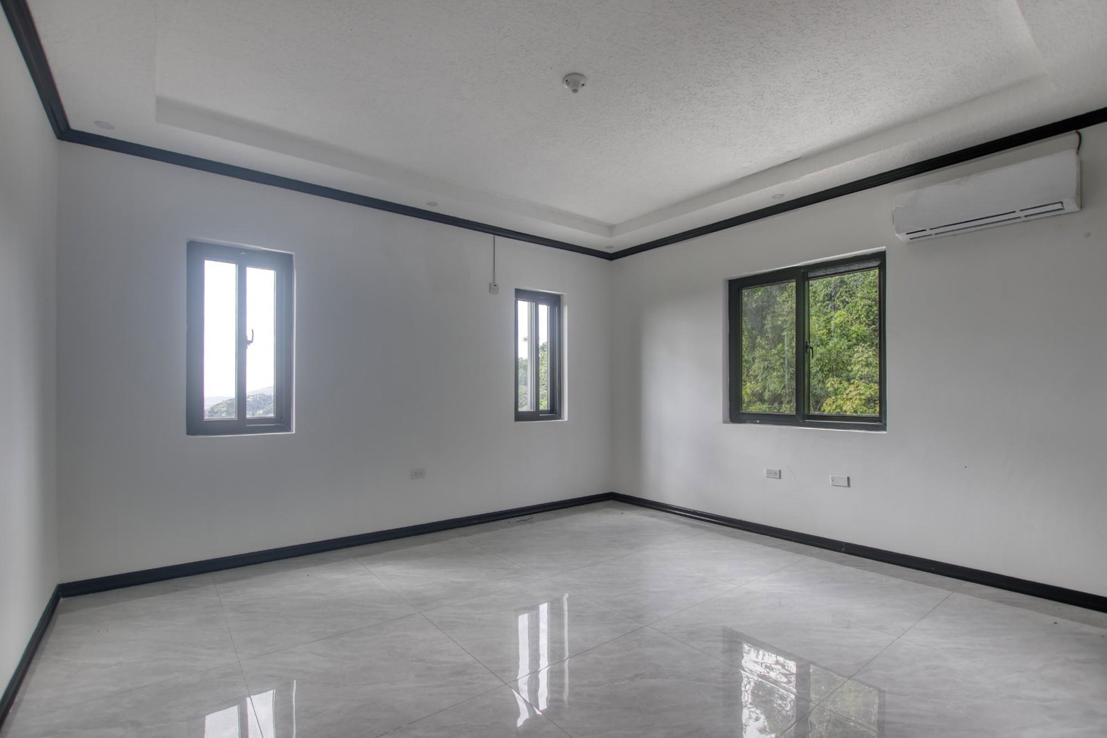 Tenth image of 4-11 Hill Road in Kingston 8, St. Andrew, Jamaica - property is For Rent