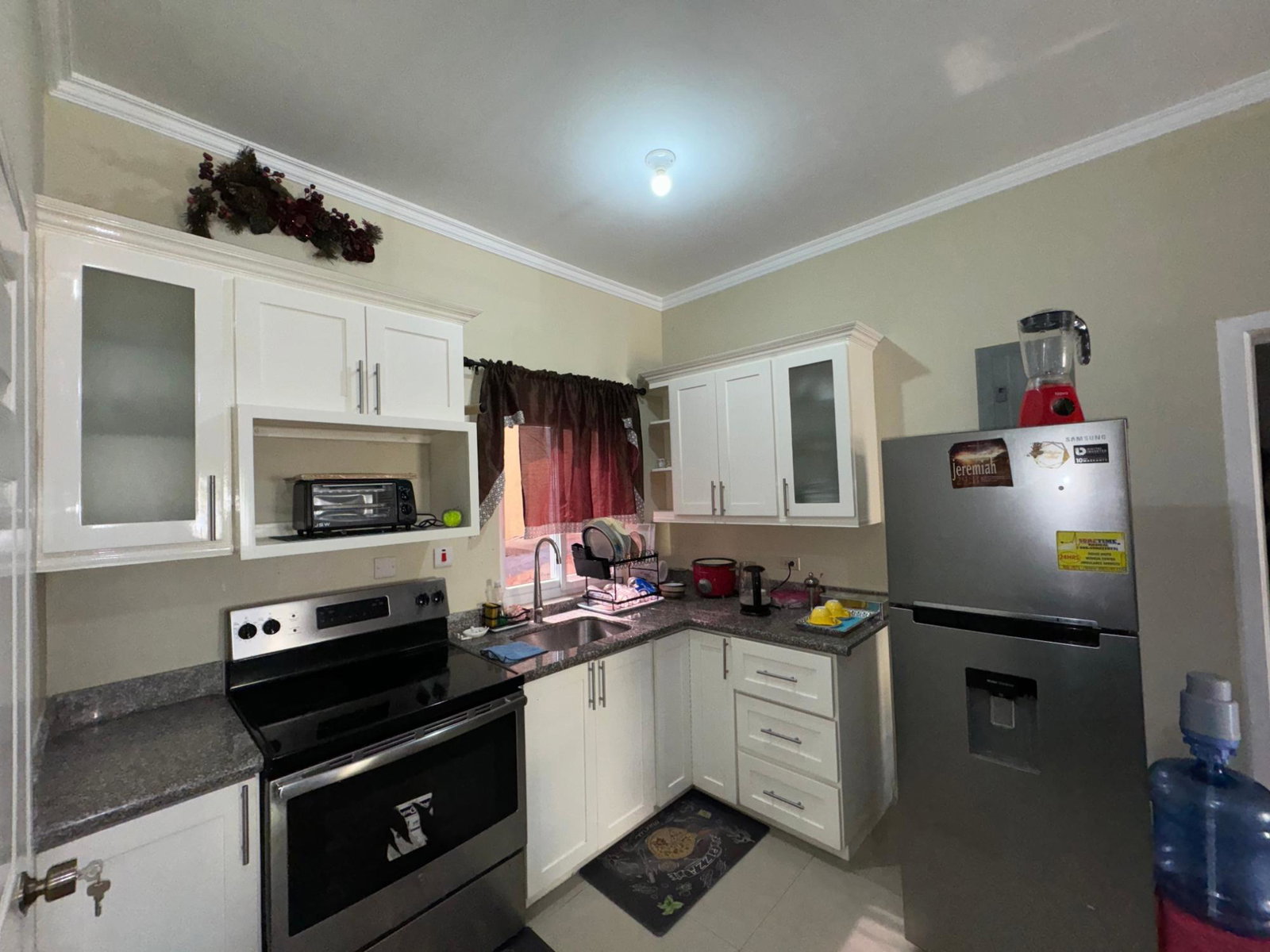 Fourth image of 5a Forest Way in Kingston 19, St. Andrew, Jamaica - property is For Rent